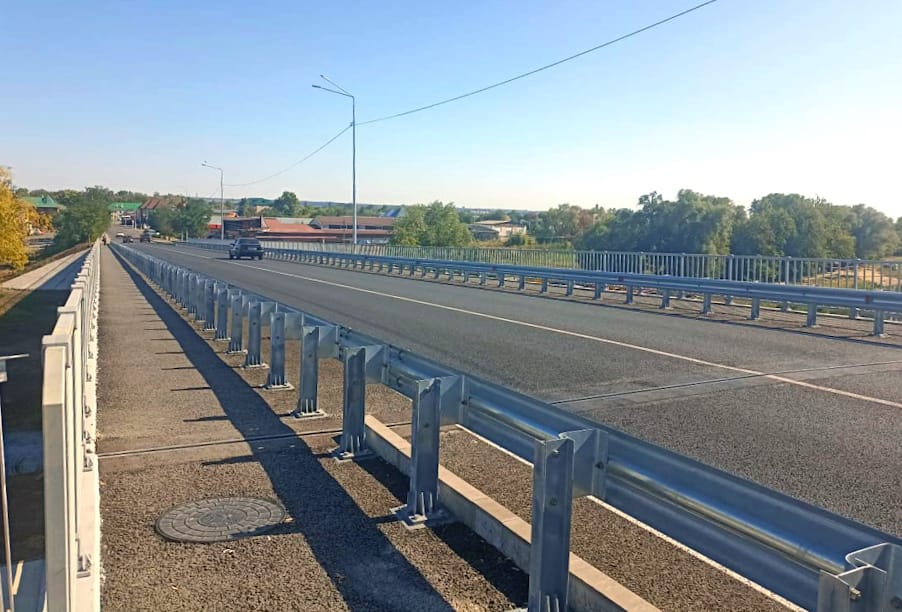 Белгородская область: в Валуйках отремонтировали мост через реку Валуй